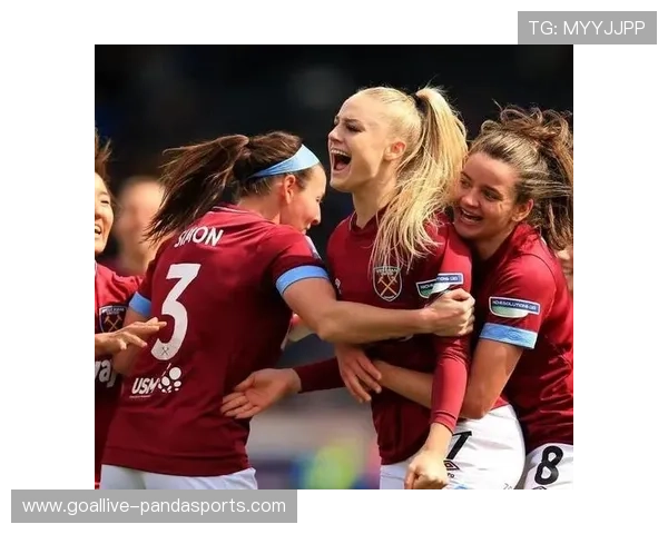 足球球星女神级帅照头像展示优雅与力量并存的女性风采