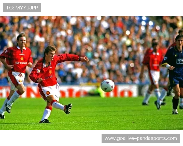 高清足球球星图片集锦展现顶级球员风采与精彩瞬间